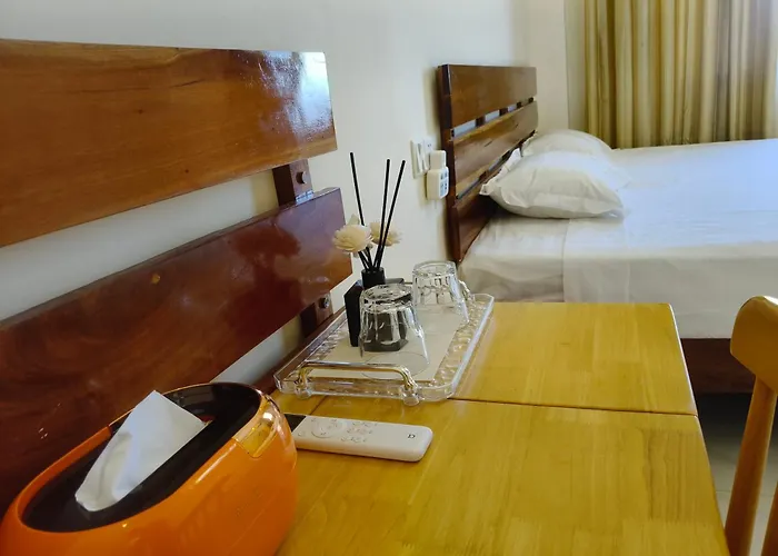 Speed 8 Hotel ホテル モアルボアル
